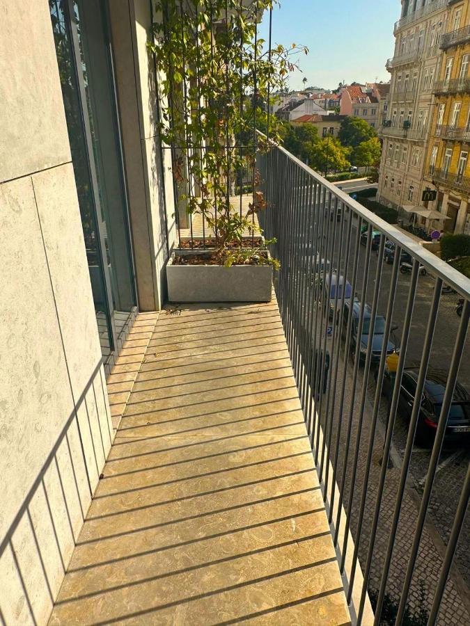 Apartment Cozy Studio In Marques De Pombal Lissabon